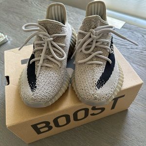 Yeezy 350 Slate size 5 men / women 6